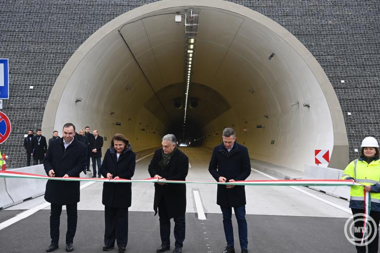 Orbán Viktor: Sopron csak akkor tudott fejlődni, ha össze volt kötve az őt körülvevő világgal